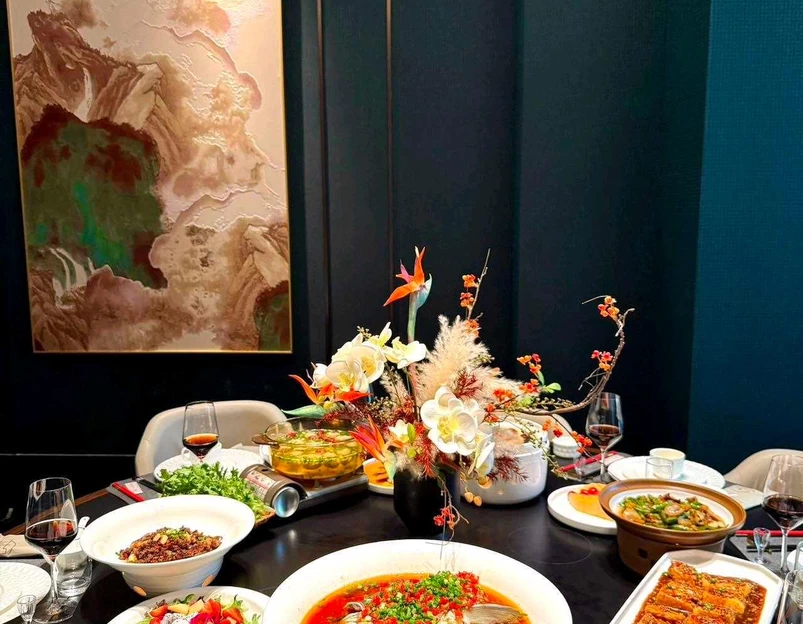 千寻湘·正宗湘菜经典粤菜(北滨路店) - 重庆市旅游 1