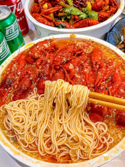 万氏小胖子蒜香龙虾(云锦路总店) - 南京市旅游
