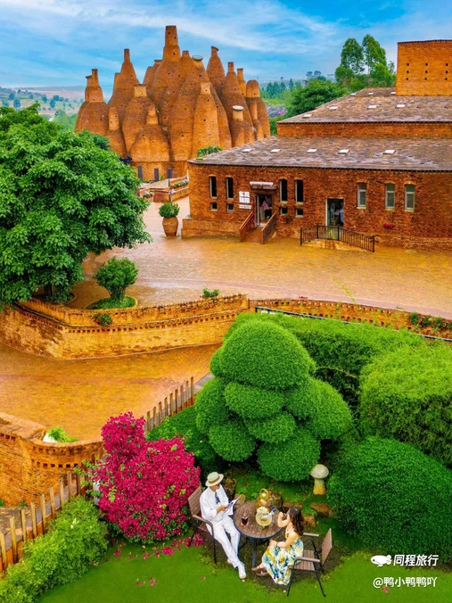 弥勒·'东风韵'小镇-观景平台 - 红河哈尼族彝族自治州旅游
