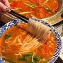 亮欢寨子贵州酸汤鱼·鲜牛肉火锅(金辉广场店) - 西安市旅游 缩略图 7