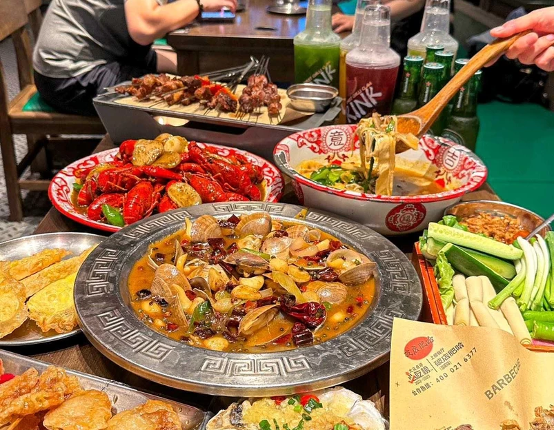 破店肥哈·海鲜·烧烤(鞍山首店) - 鞍山市旅游 1