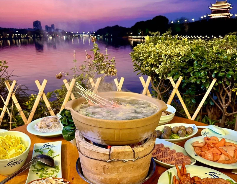 锅爷打边炉(莫邪路新天地店) - 苏州市旅游 1