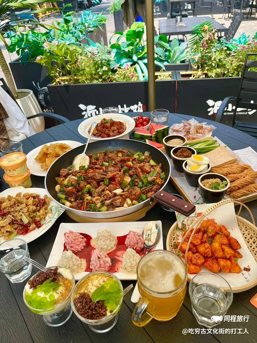沂小二炒鸡(沂州里店) - 临沂市旅游