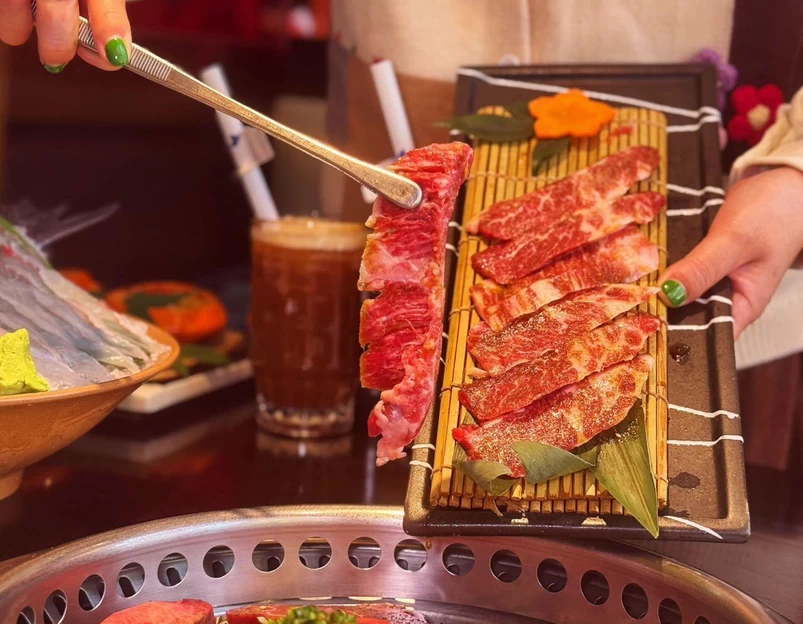 牛料亭·炭火烤肉精致料理(静安首店) - 上海市旅游 1