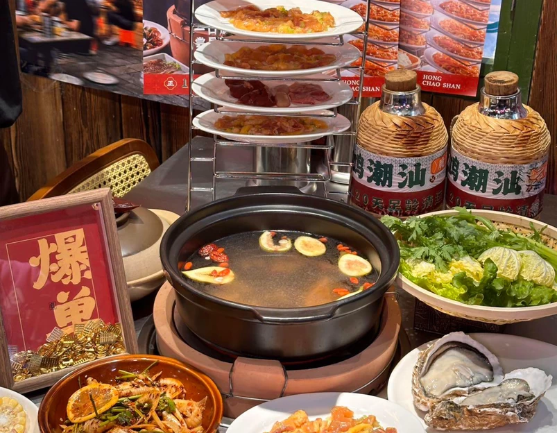 鸿潮汕脆皮鸡煲(五道口店) - 北京市旅游 1