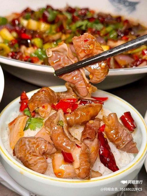 俞东坡泡椒兔·豇豆鱼(华润时光里店) - 成都市旅游