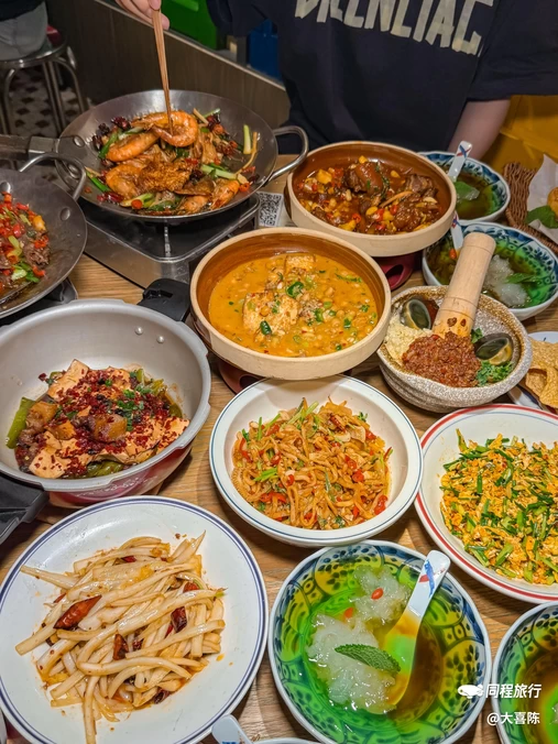 侯师傅热炒(湖滨银泰店) - 杭州市旅游