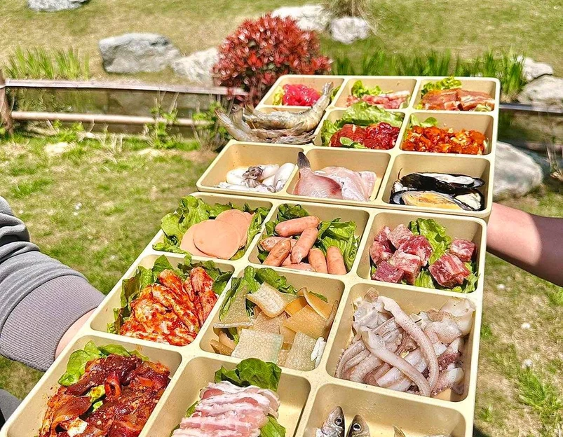 马帮寨·生日主题馆·团建聚餐·宴请·烤肉(空港花田店) - 成都市旅游 1