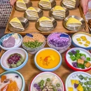 园闰甜品小吃自助餐(西丽店) - 深圳市旅游 缩略图 1