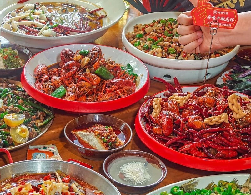 龙玥川菜·鲜货大排档(黑金店) - 上海市旅游 1