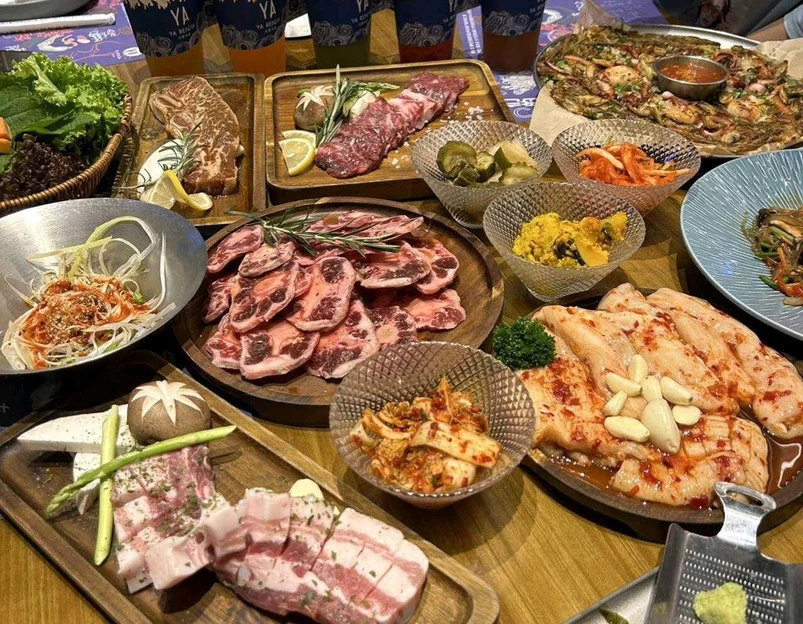 YA BENJIA by元爱本家概念店(金虹桥店) - 上海市旅游 1