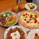 Bee Cafe(万象城店) - 南宁市旅游 缩略图 2