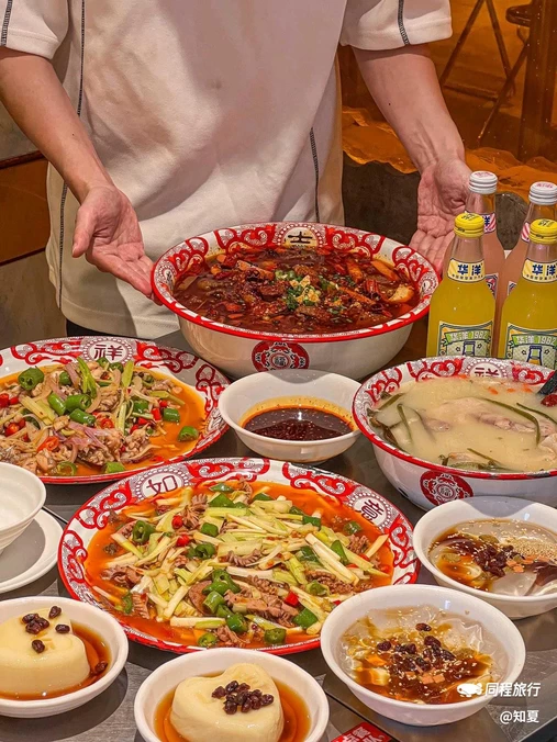 浪·盆盆儿毛血旺(西门口广场店) - 广州市旅游