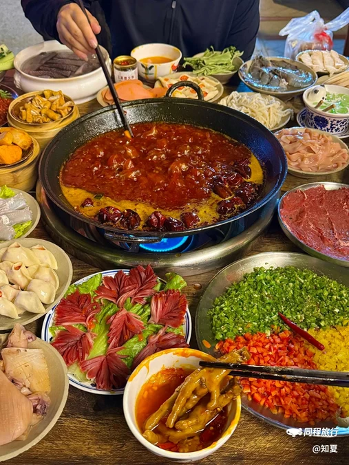 三圣巷火锅(太古里店) - 成都市旅游