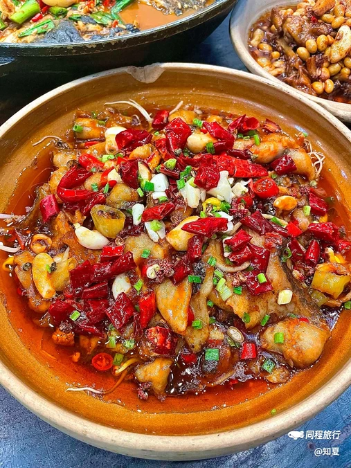 老邻居饭香食府(扬中店) - 镇江市旅游