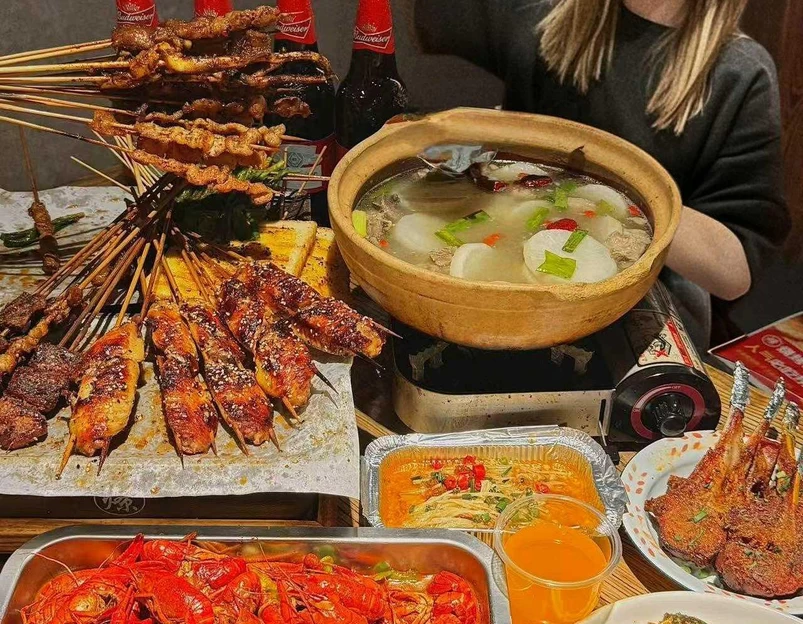 燎烧烤排档(长清店) - 上海市旅游 1