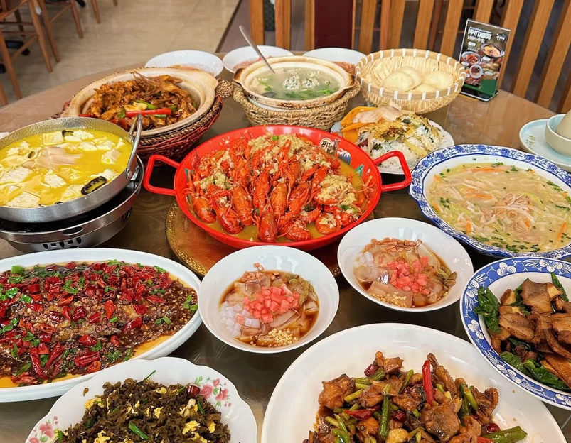 小酒妹·掉渣土菜(莱茵达路店) - 南京市旅游 1