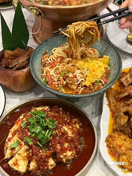 浩海火烧云傣家菜(王府井apm店) - 北京市旅游