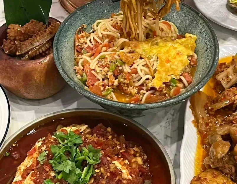 浩海火烧云傣家菜(王府井apm店) - 北京市旅游 1