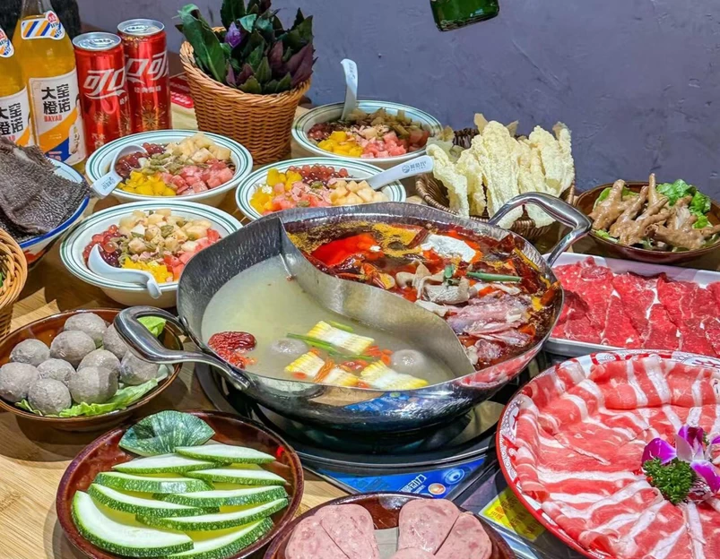 李阿婆·牛厂火锅·夜宵(上海首店) - 上海市旅游 1