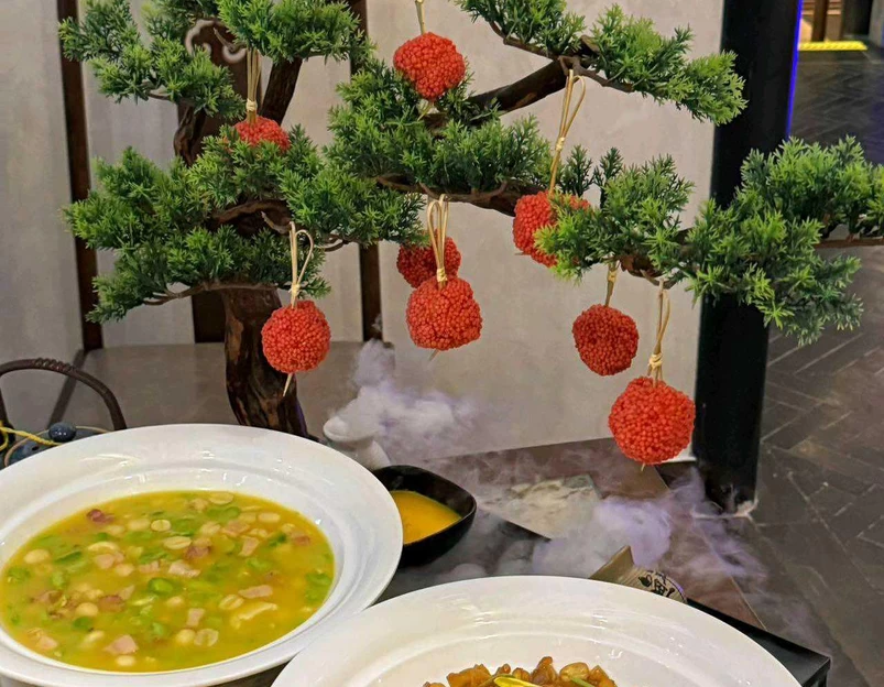 假装苏杭·园林餐厅(恒隆广场店) - 天津市旅游 1