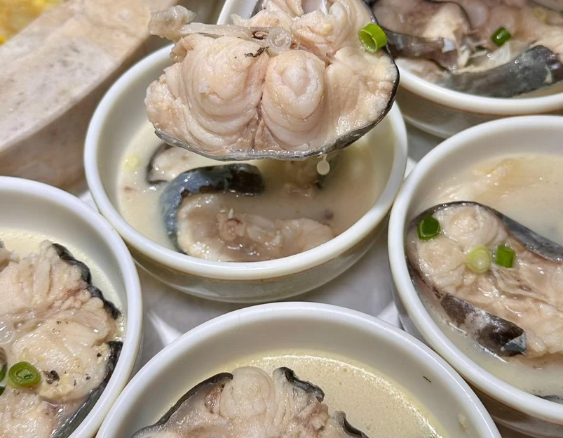 七彩·云南蒸汽石锅鱼(华南店) - 大连市旅游 1