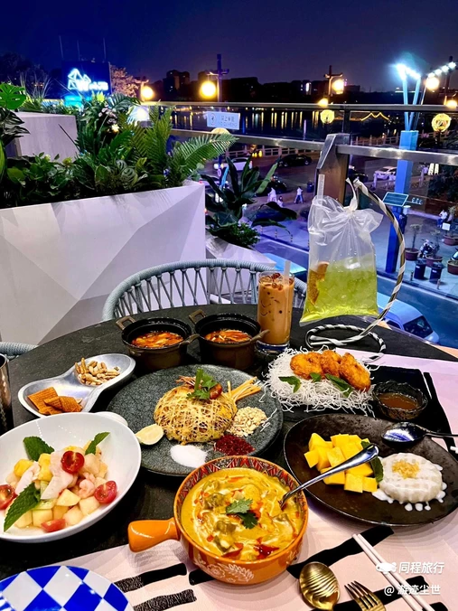 云顶57·宴请·高空餐厅(绿地中心店) - 西安市旅游