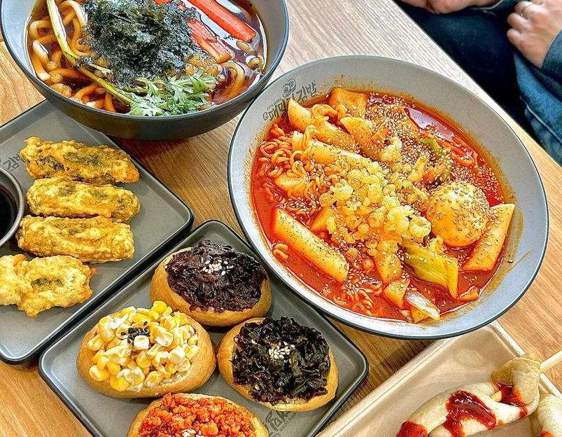 卷饭家族(黄岛店) - 青岛市旅游 1
