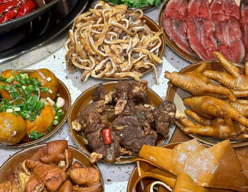 乐至火锅馆(融景城臻苑店) - 重庆市旅游 1