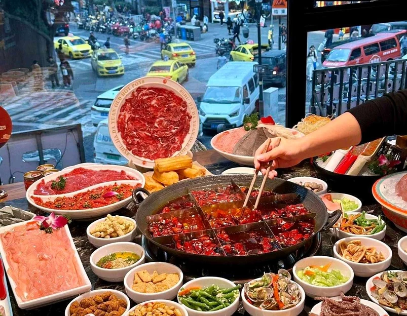 舒家大院老火锅(解放碑店) - 重庆市旅游 1