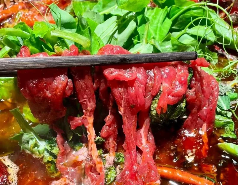 滇牛云南酸菜牛肉火锅(丹尼斯大卫城店) - 郑州市旅游 1