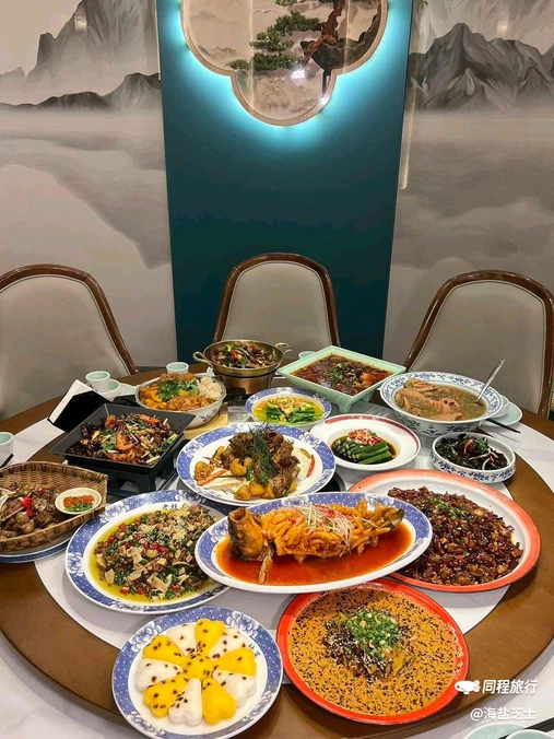 老灶房乡村菜(光环店) - 重庆市旅游