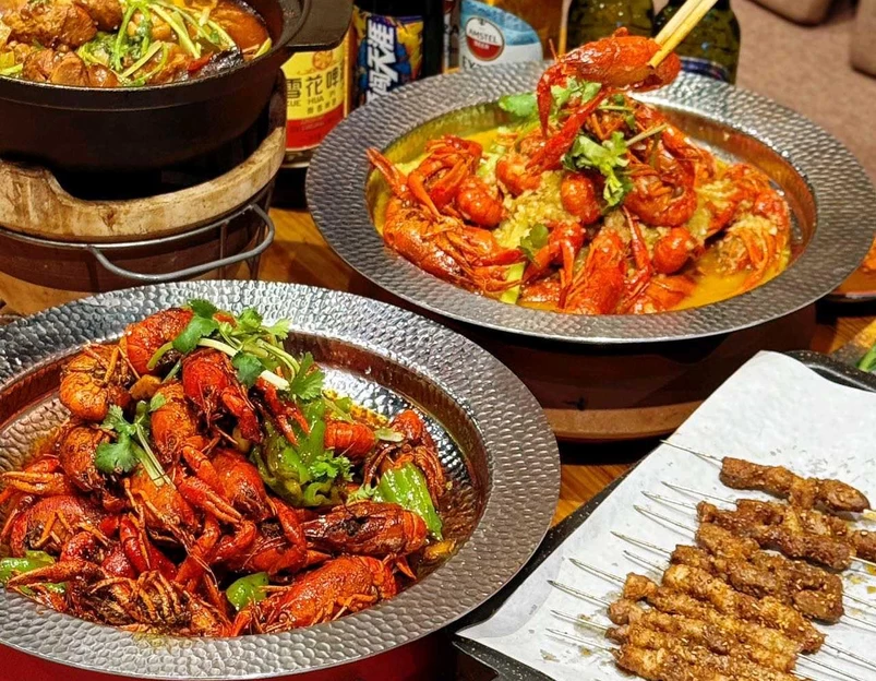 东方一串·龙虾烧烤·特色烤鱼(康桥店) - 上海市旅游 1