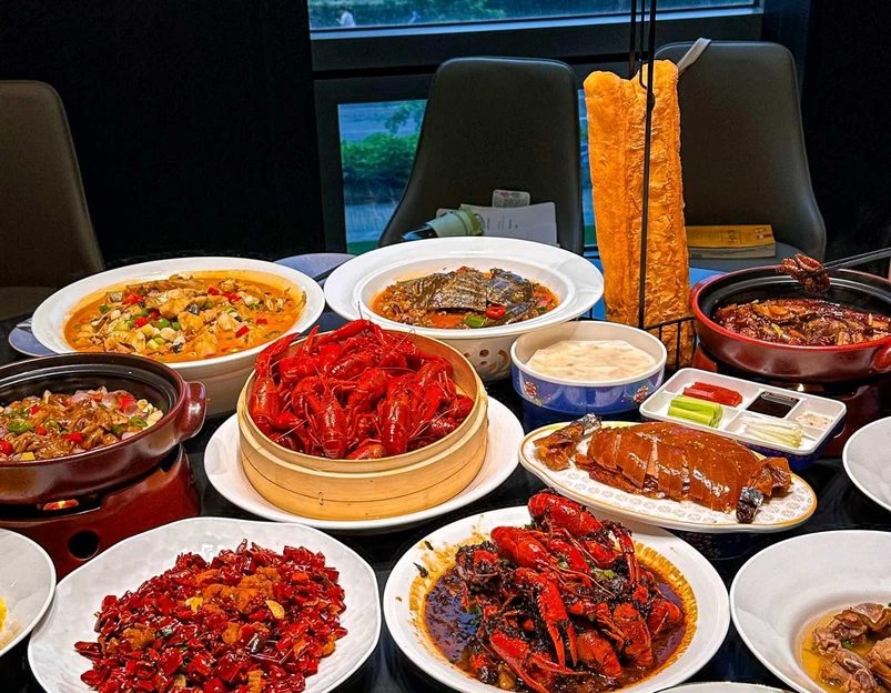浙食逅·弄虾·融合菜·小龙虾(双城国际店) - 杭州市旅游 1