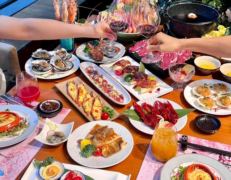 银座精致料理·日料放题(高新豪生店) - 成都市旅游 1