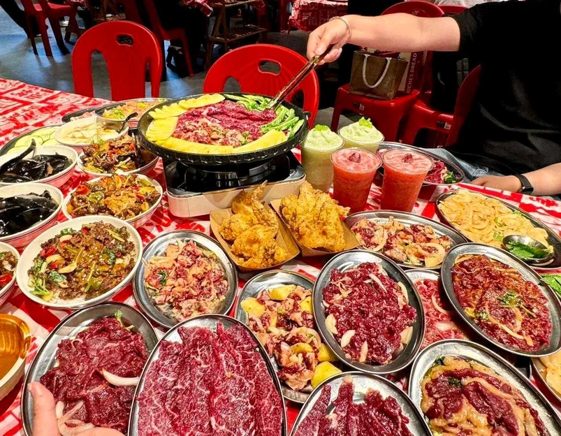 招福牛市·潮汕鲜牛烤肉店(屠宰场店) - 杭州市旅游 1