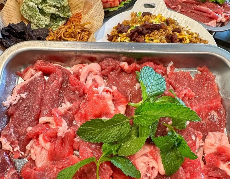 王奋斗贵州酸汤牛肉火锅(南京首店) - 南京市旅游 1