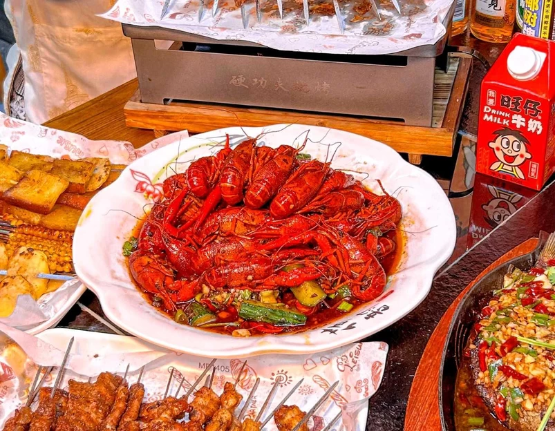 硬功夫烧烤(三牌楼店) - 南京市旅游 1