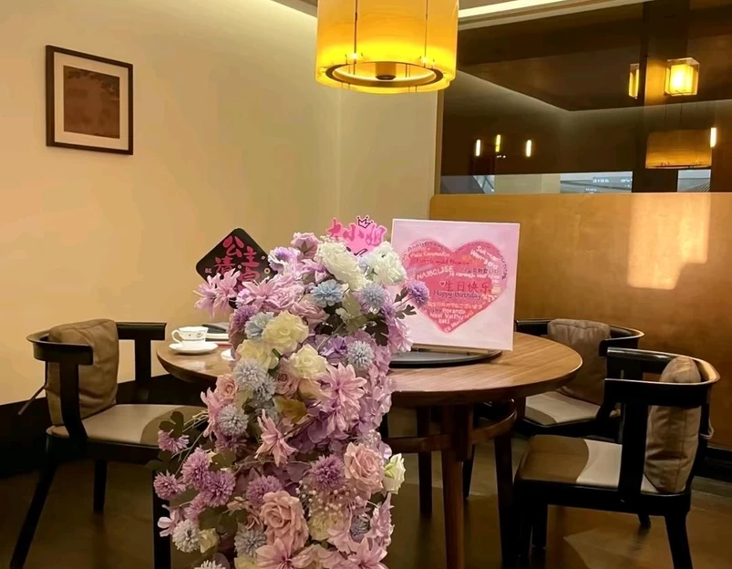 星巴克(武汉武商梦时代广场1店) - 武汉市旅游 1