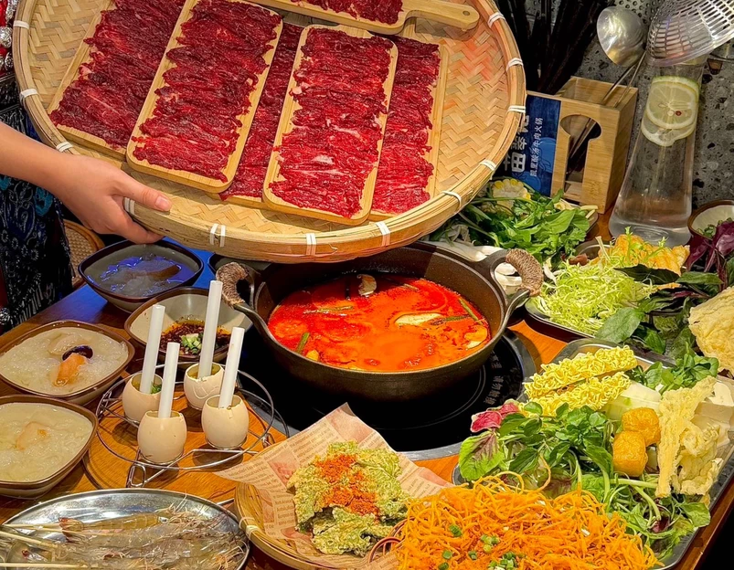 苗翠花凯里酸汤牛肉火锅(光谷步行街店) - 武汉市旅游 1