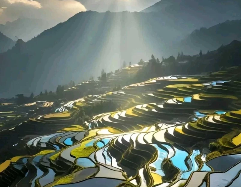 云南弥勒大佛 - 红河哈尼族彝族自治州旅游 1