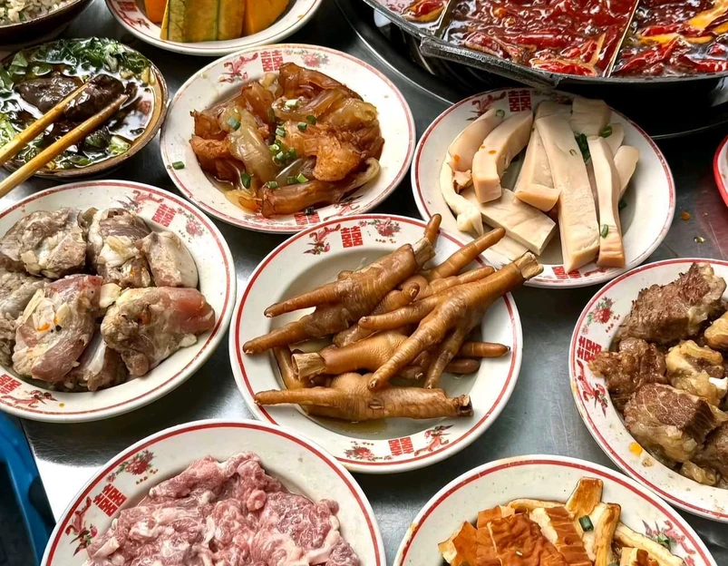 孔妈老火锅(总店) - 重庆市旅游 1