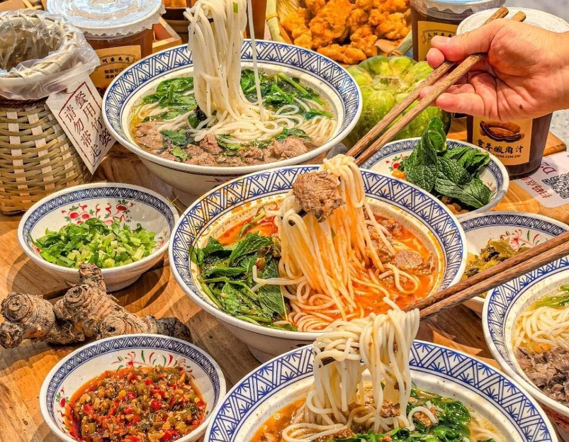 友阿婆生烫牛肉米线 - 上海市旅游 1