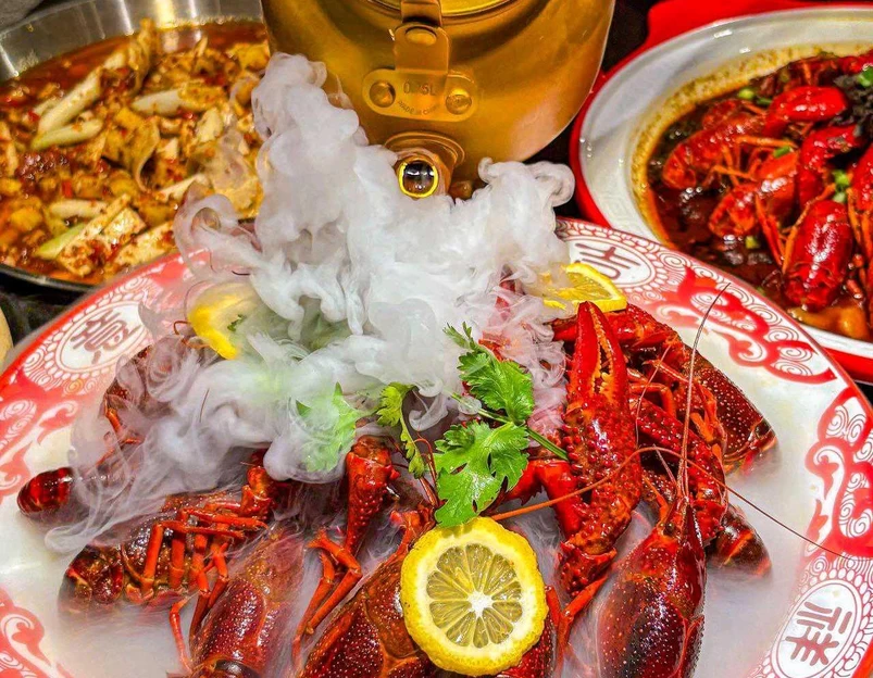 红壳壳·江湖菜·小龙虾(太古里店) - 成都市旅游 1