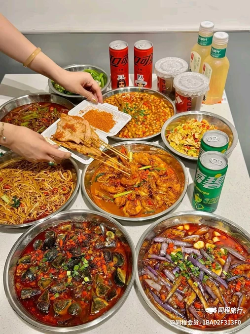丽达奥特莱斯(国货店)停车场 - 青岛市旅游