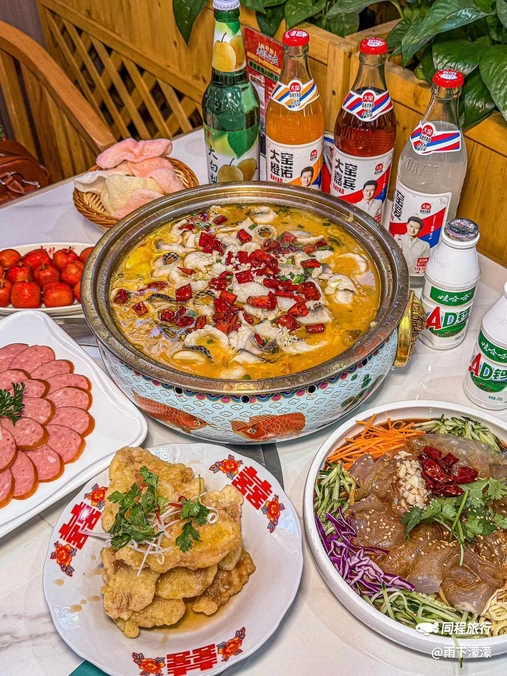 老根山庄东北铁锅炖·宴请聚会(福田店) - 深圳市旅游