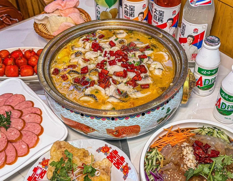 老根山庄东北铁锅炖·宴请聚会(福田店) - 深圳市旅游 1