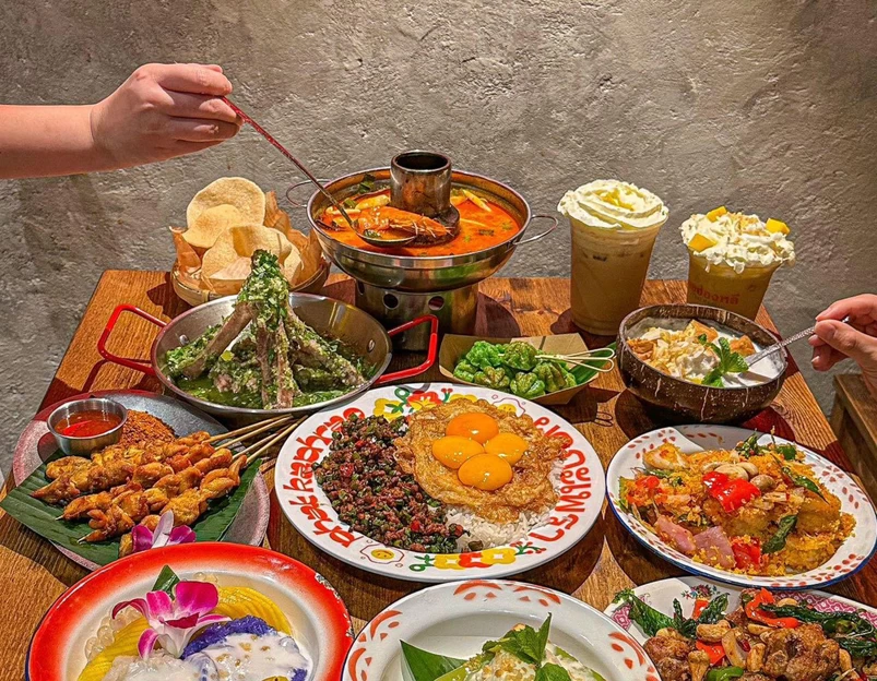 THAIRED泰红里·泰式小排档(万松园店) - 武汉市旅游 1
