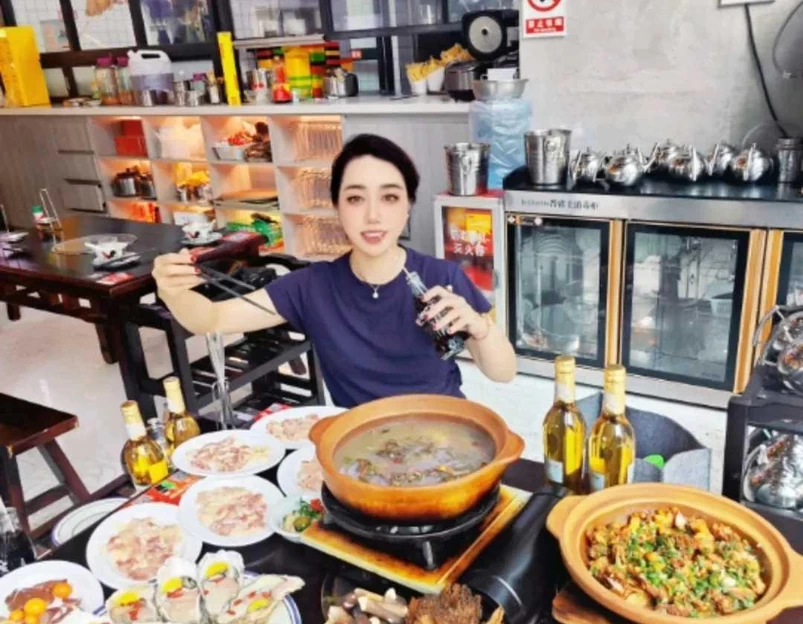 百佳购物广场停车场 - 广州市旅游 1