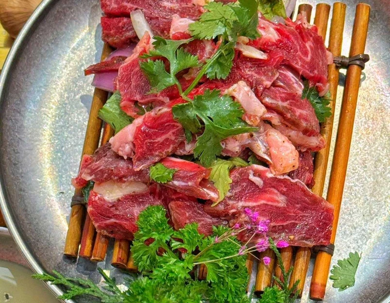 秦炉烤肉(西咸吾悦店) - 西安市旅游 1